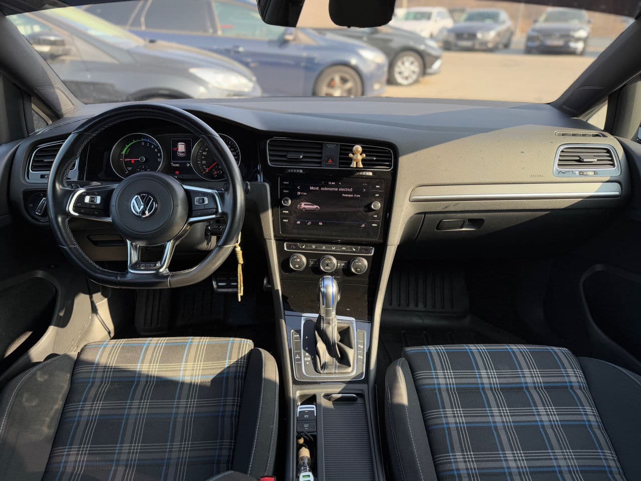 Volkswagen Golf GTE 2018 — Миниатюра 9