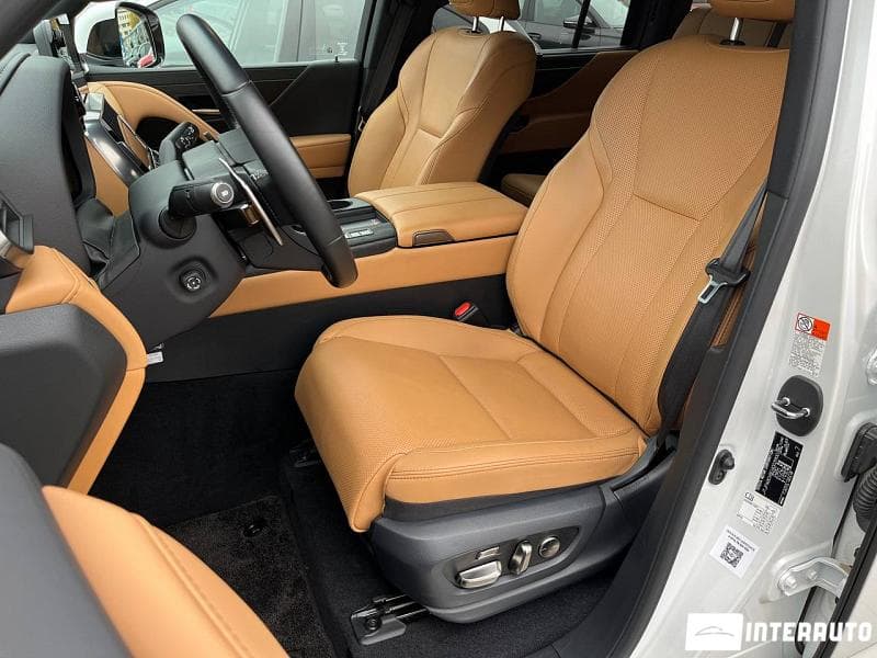 Lexus LX 500d 2024 — Миниатюра 7