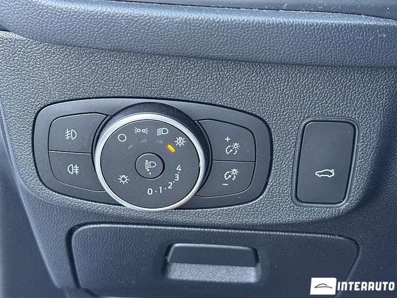 2018 Ford Focus — Miniatură 11