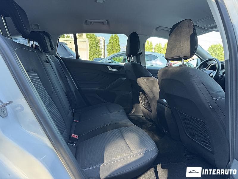 2018 Ford Focus — Miniatură 9