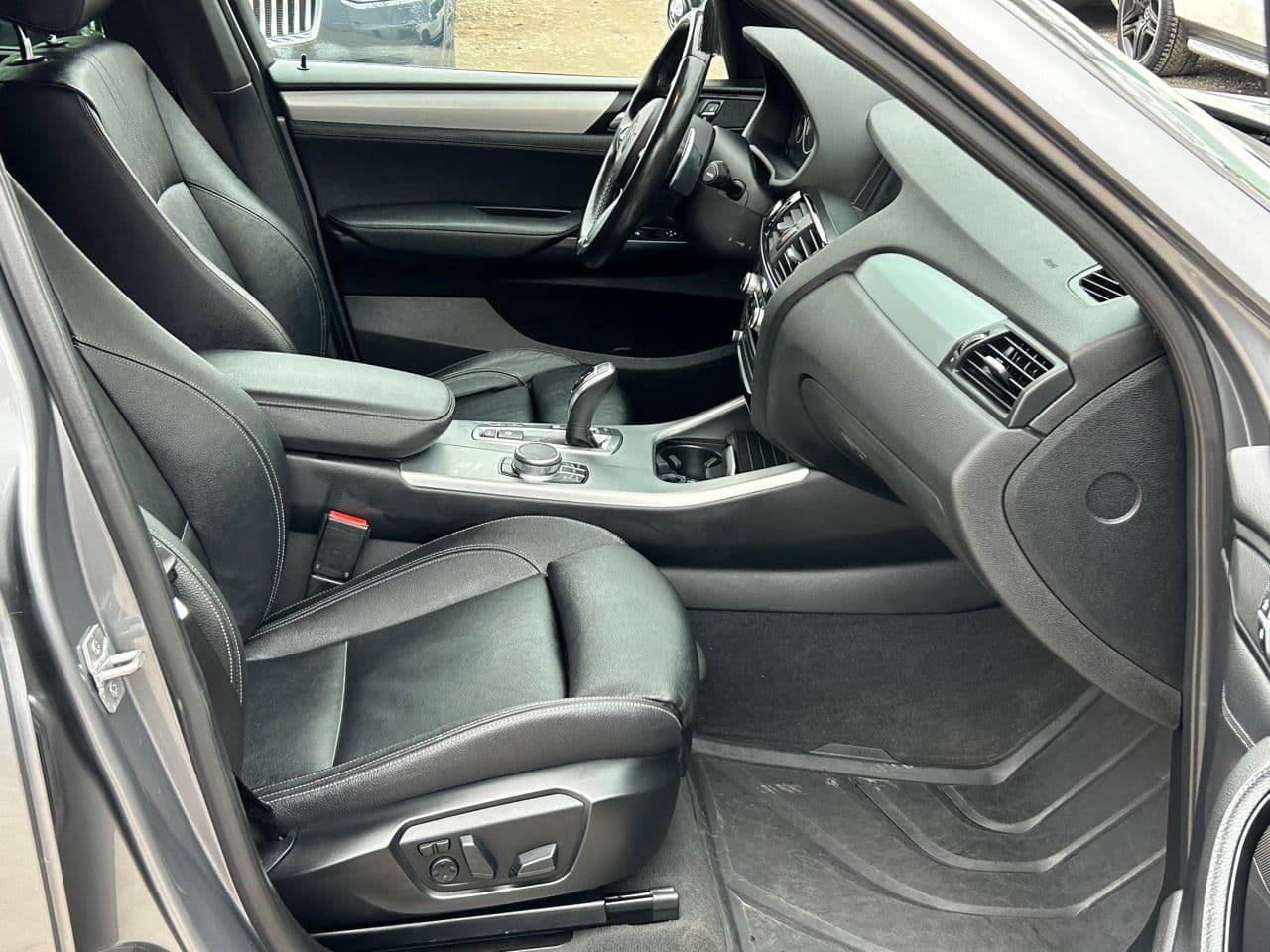 2016 BMW X3 2.8i — Miniatură 14