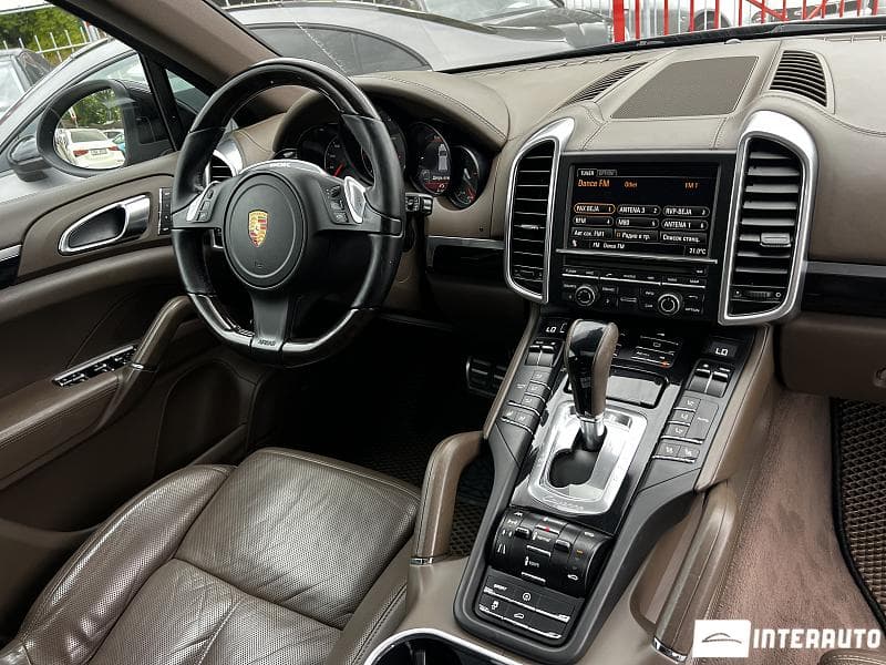 Porsche Cayenne 2010 — Миниатюра 11