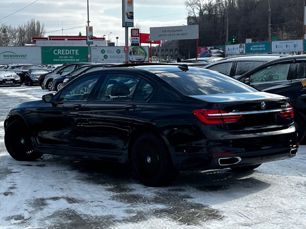 BMW 740e 2016 — Миниатюра 2