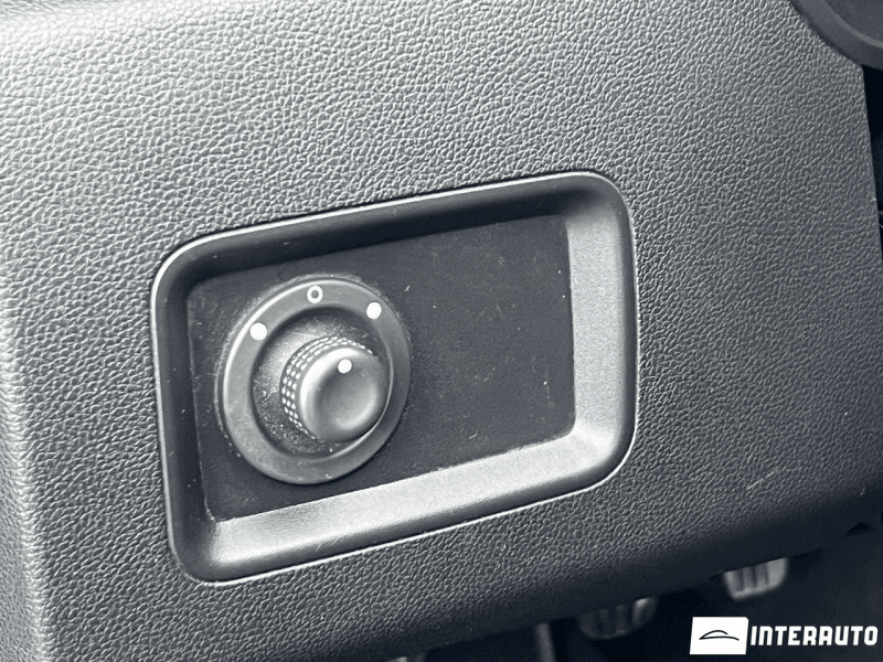 Dacia Duster 2018 — Миниатюра 10