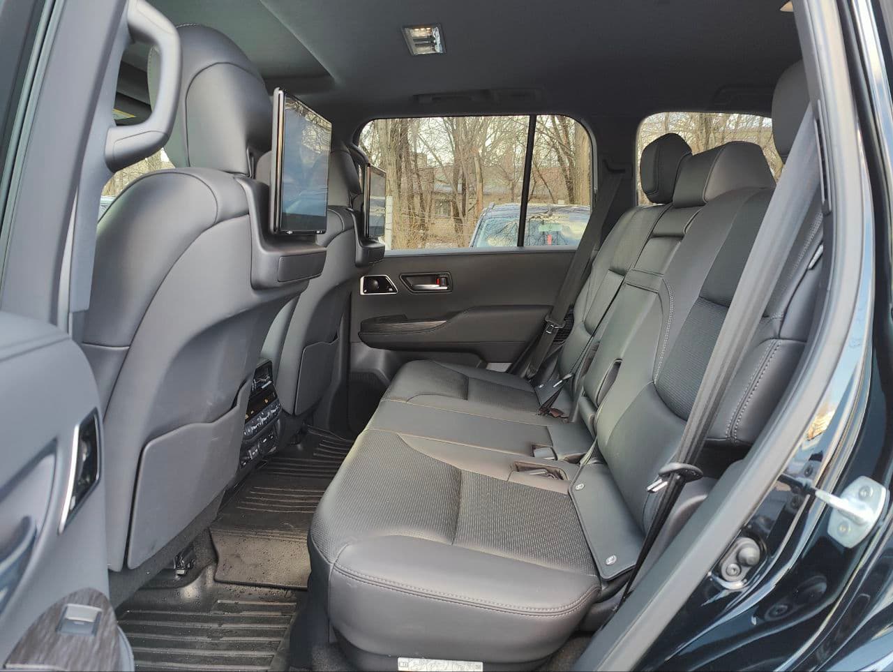 Toyota Land Cruiser 2023 — Миниатюра 8