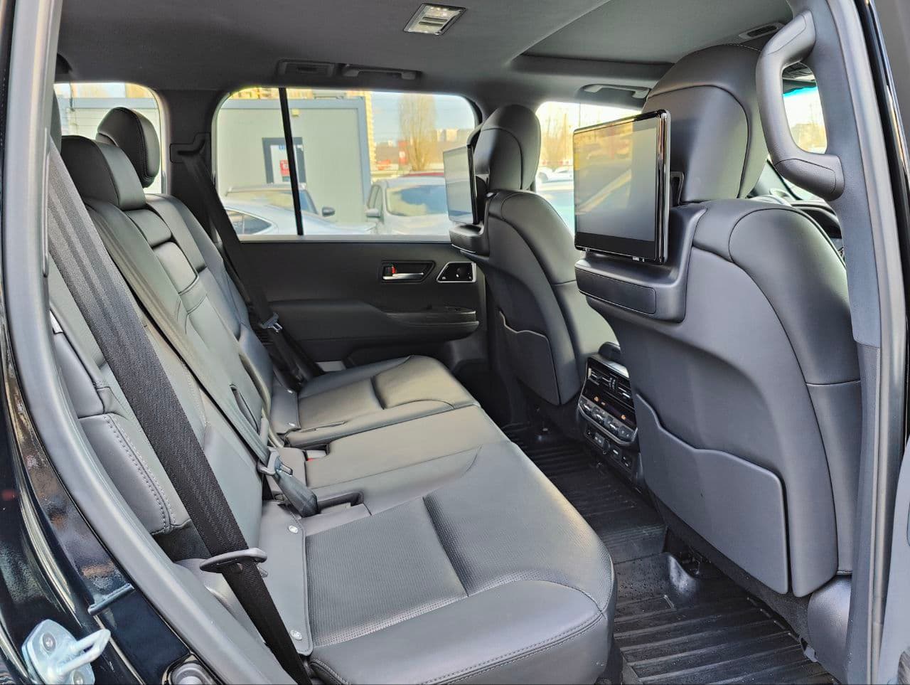 Toyota Land Cruiser 2023 — Миниатюра 9