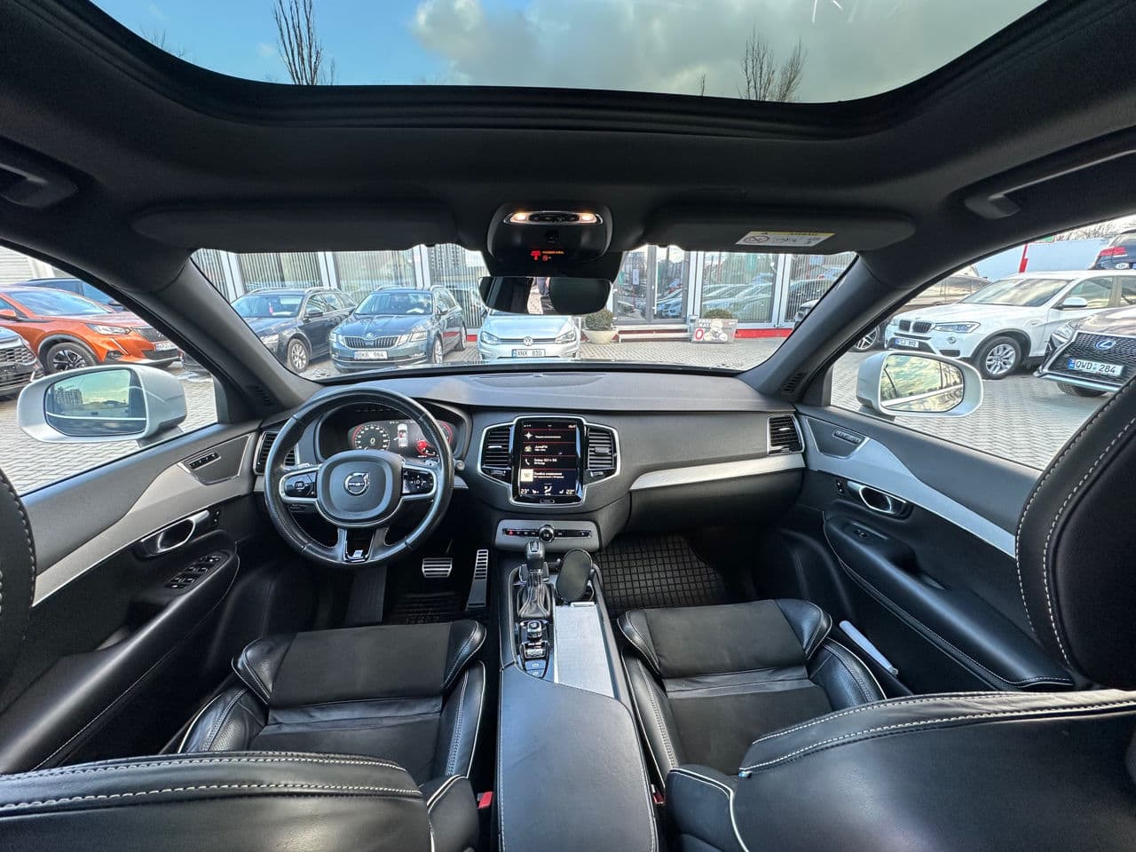 Volvo XC 90 2017 — Миниатюра 9