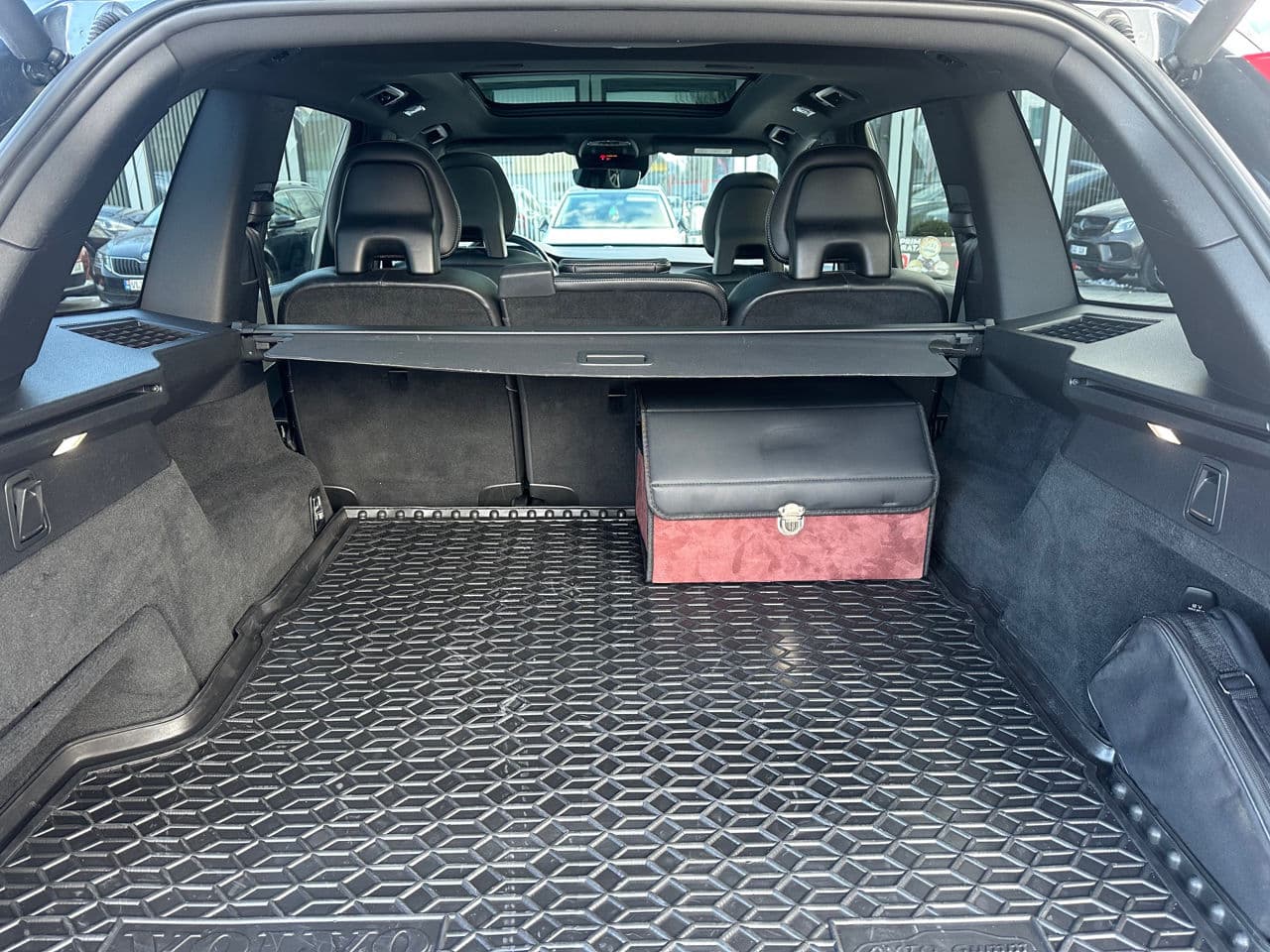 Volvo XC 90 2017 — Миниатюра 23