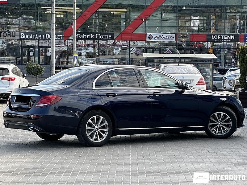2019 Mercedes E 200 — Miniatură 4