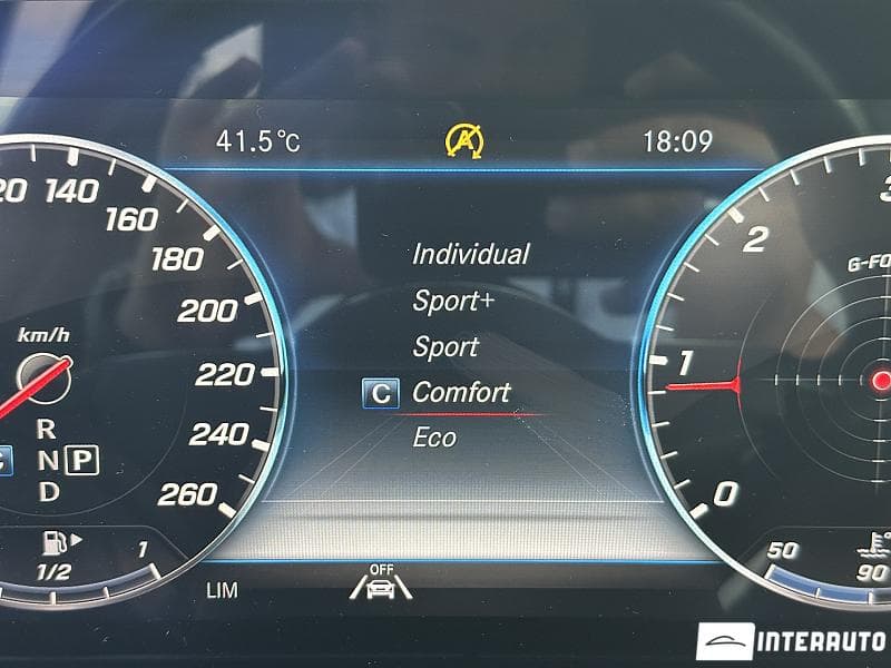 2019 Mercedes E 200 — Miniatură 9