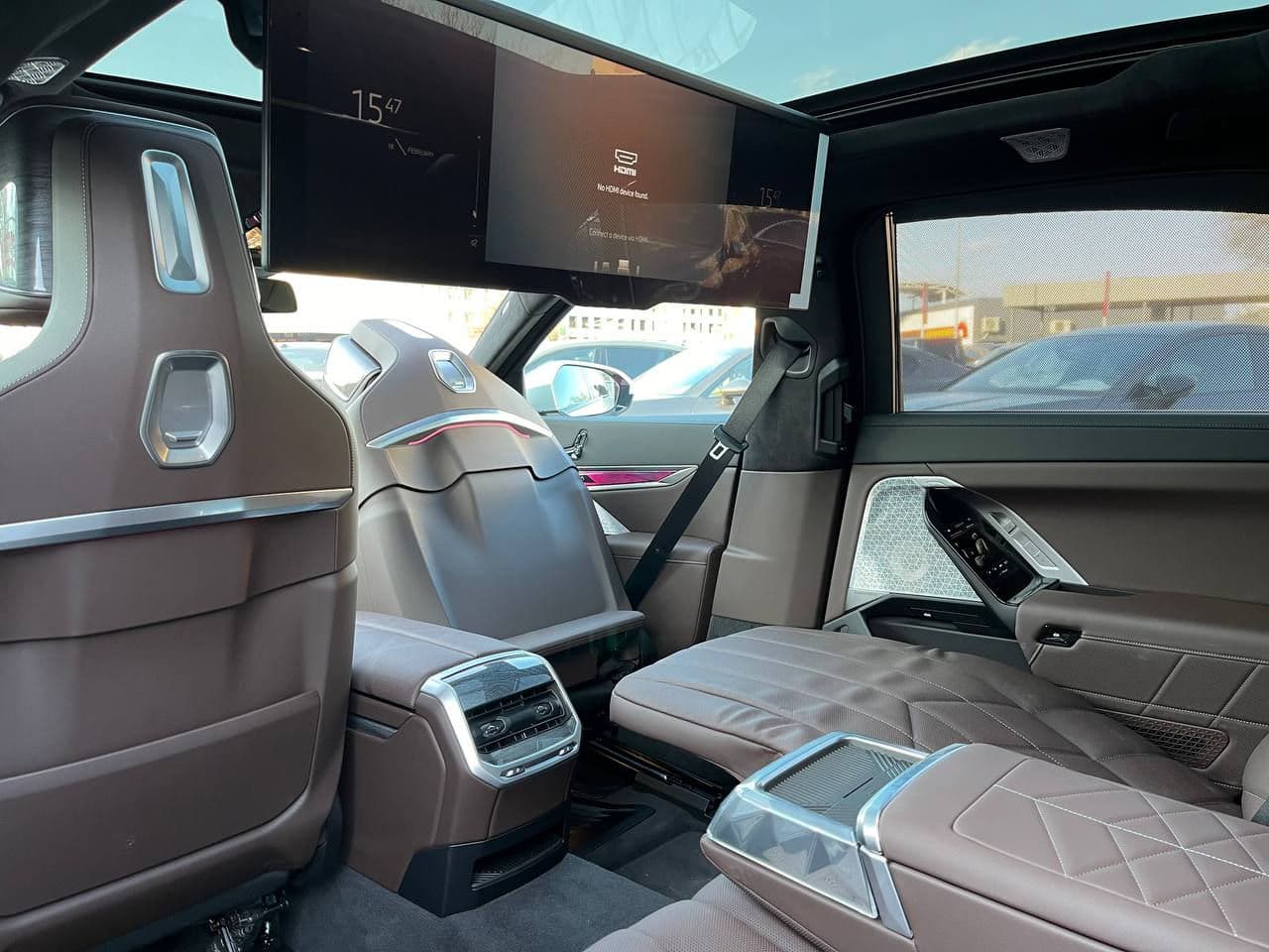 BMW 740 2024 — Миниатюра 18