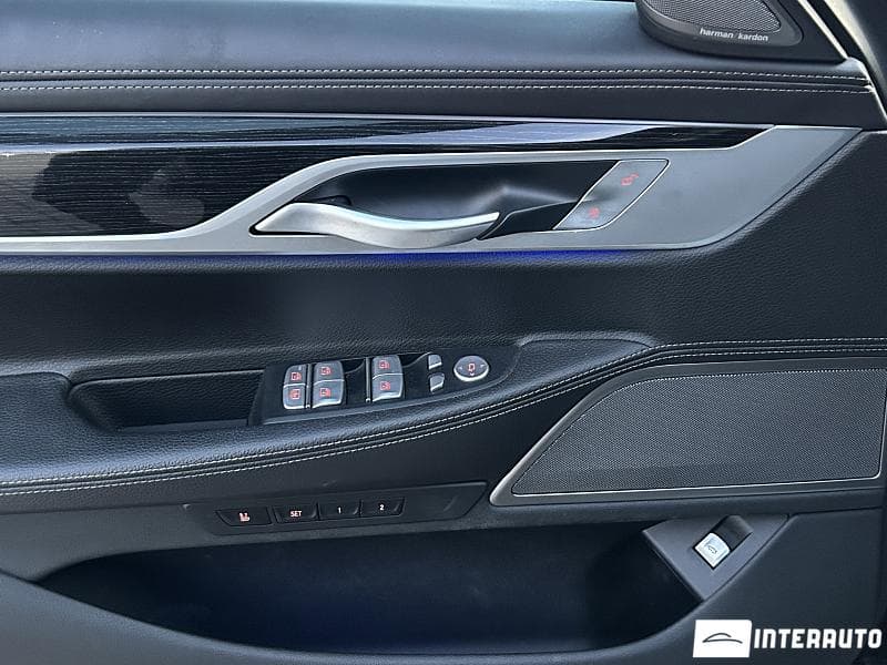 BMW 740 2018 — Миниатюра 8