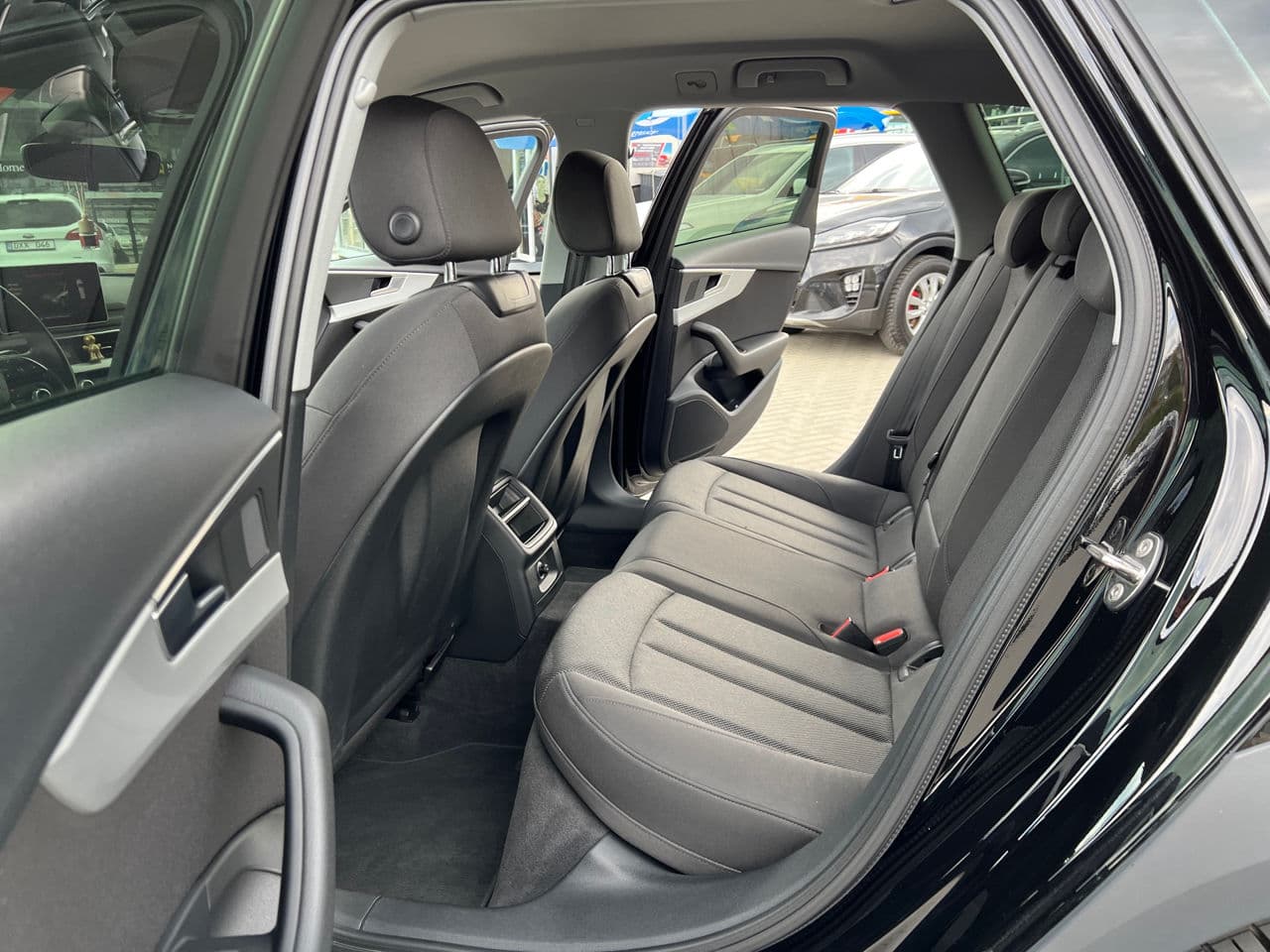 Audi A4 Allroad 2018 — Миниатюра 13
