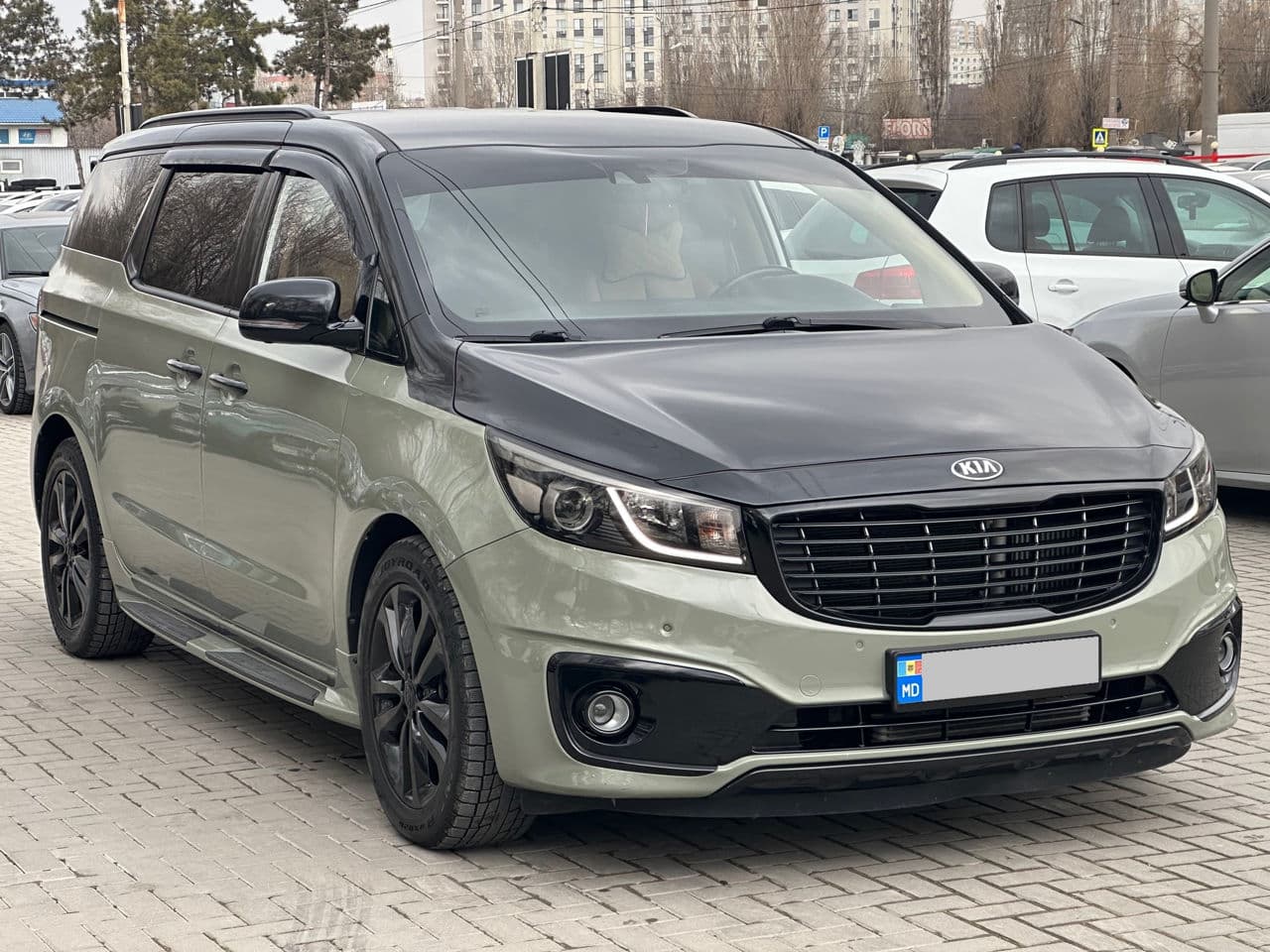 Kia Carnival 2015 — Миниатюра 3