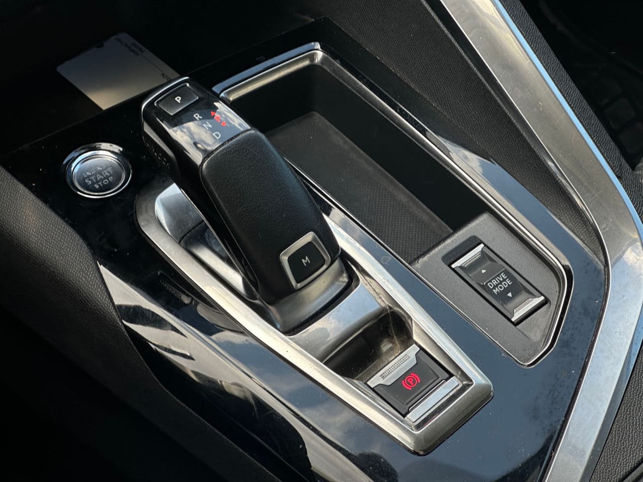 Peugeot 3008 2021 — Миниатюра 13