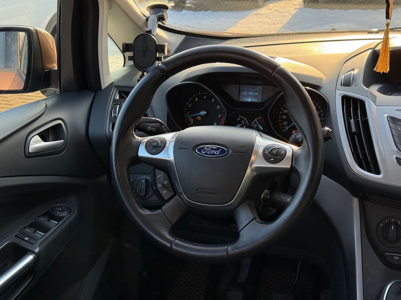 Ford C-MAX 2014 — Миниатюра 9