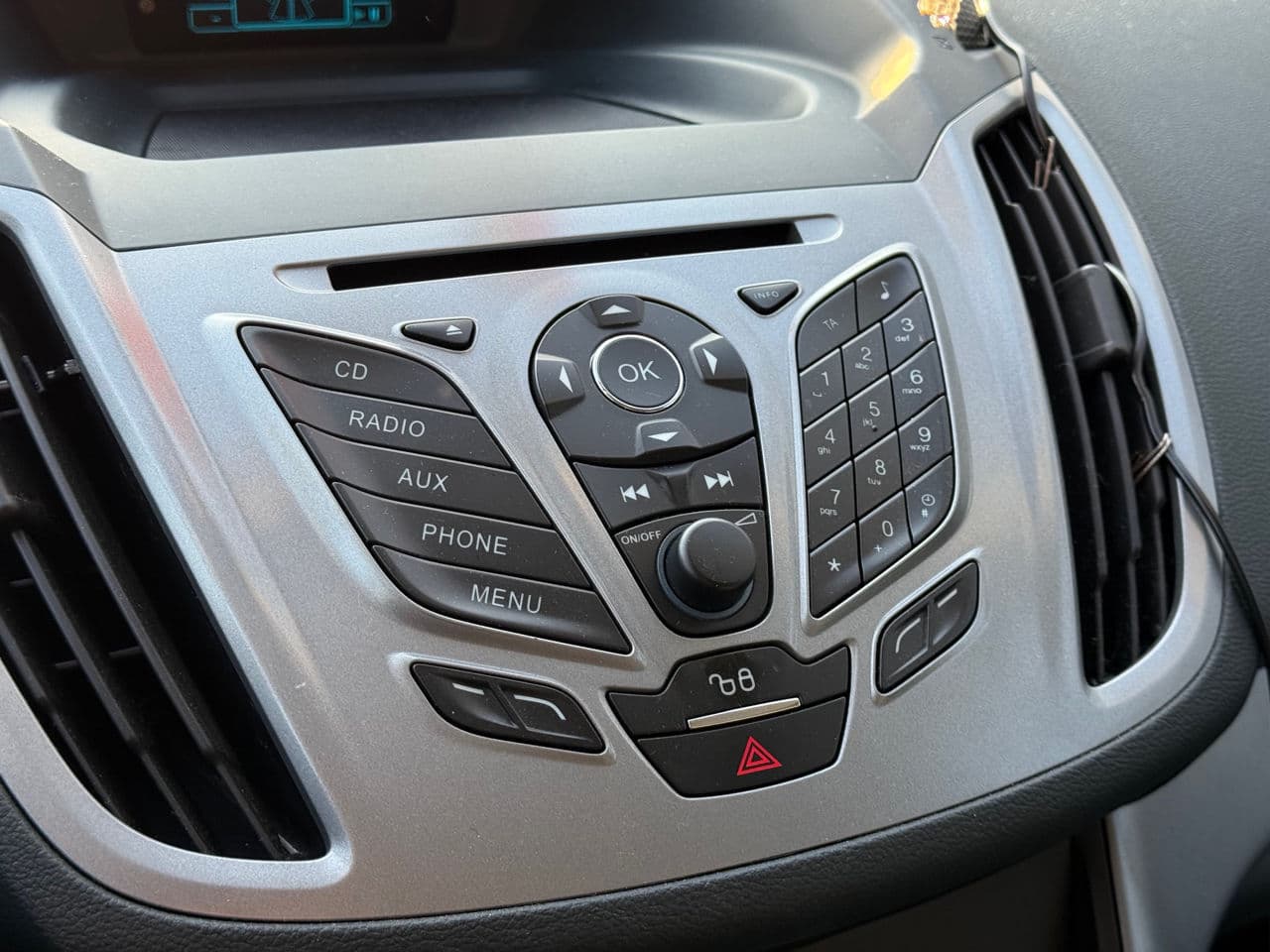 Ford C-MAX 2014 — Миниатюра 12