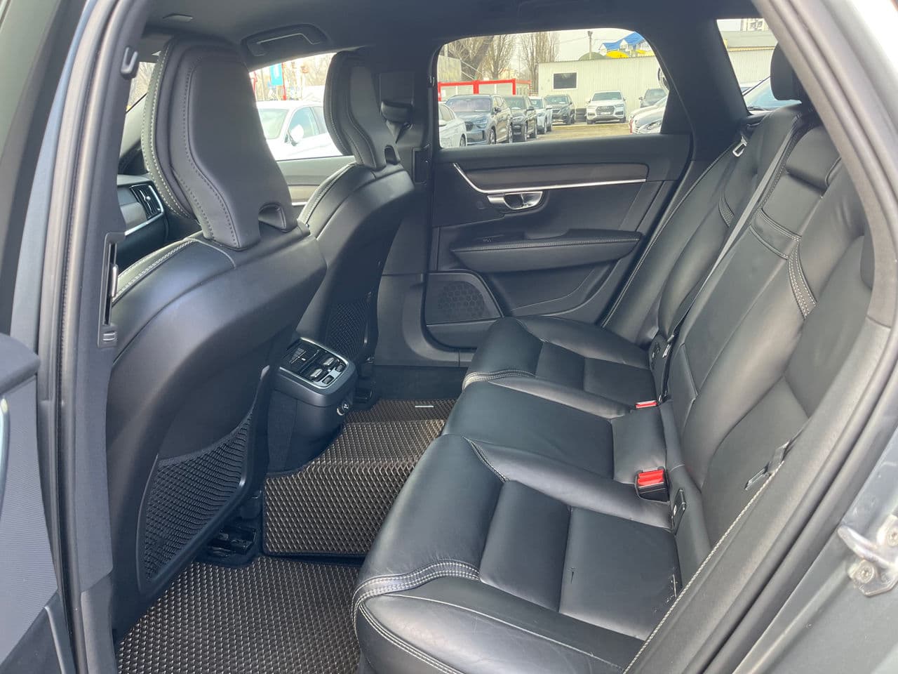 Volvo V 90 Cross Country 2019 — Миниатюра 15