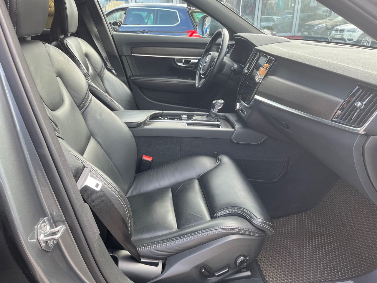 Volvo V 90 Cross Country 2019 — Миниатюра 14