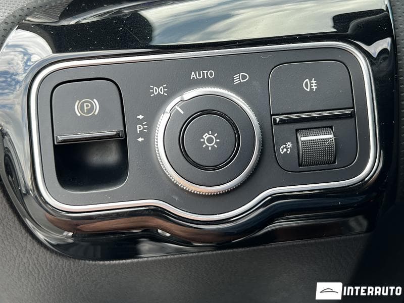 Mercedes A 180 2020 — Миниатюра 15