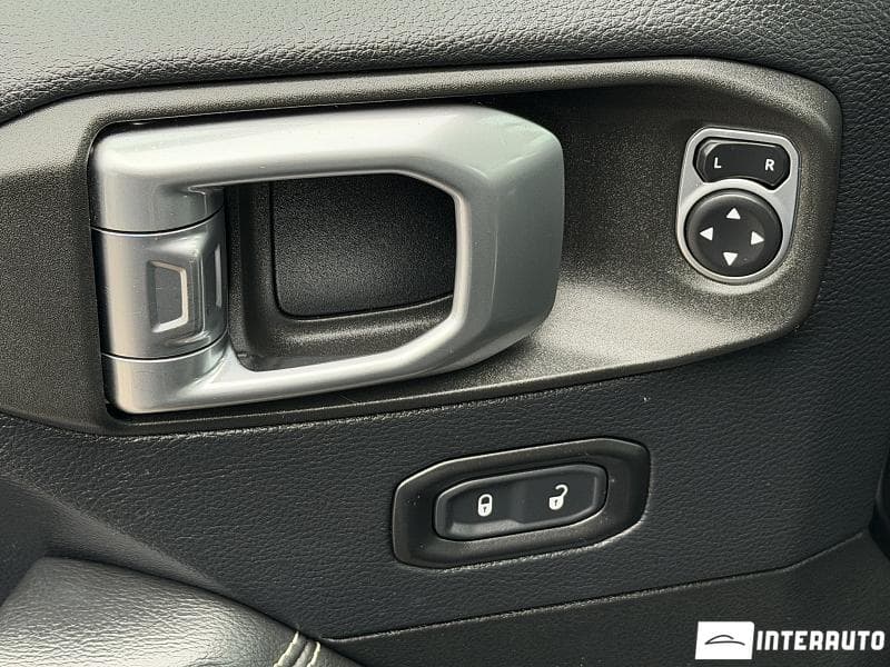 Jeep Wrangler 2019 — Миниатюра 8