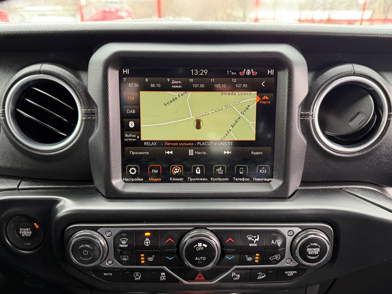 Jeep Wrangler 2019 — Миниатюра 15