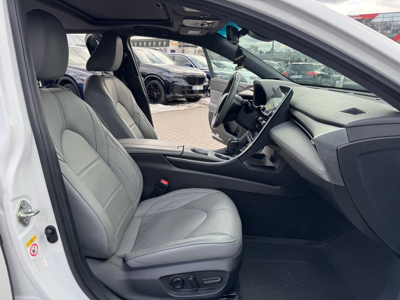 Toyota Avalon 2019 — Миниатюра 17