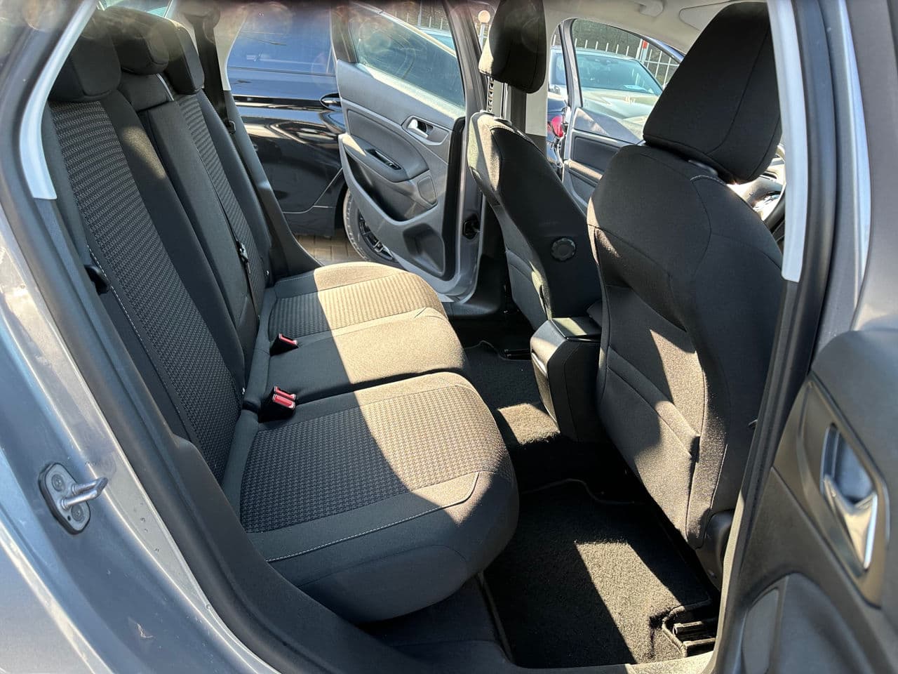 Peugeot 308 2020 — Миниатюра 16
