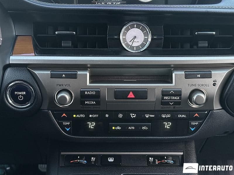 Lexus ES 300h 2015 — Миниатюра 9