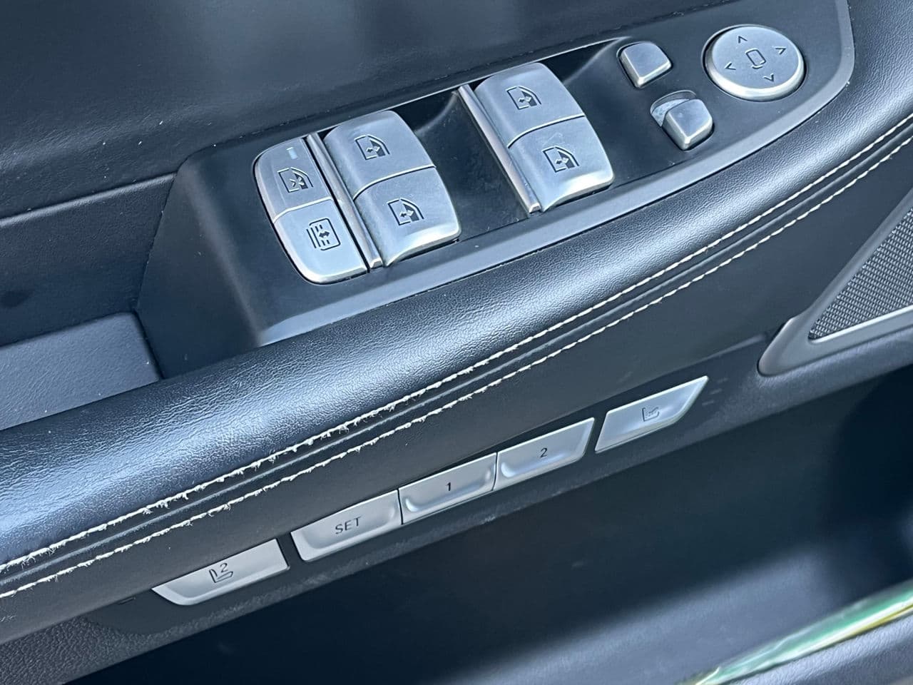 BMW 740e 2016 — Миниатюра 7