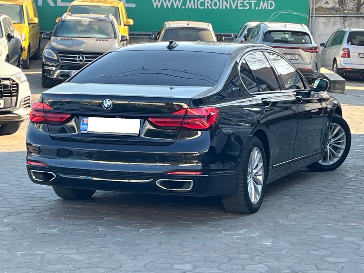 BMW 740e 2016 — Миниатюра 3