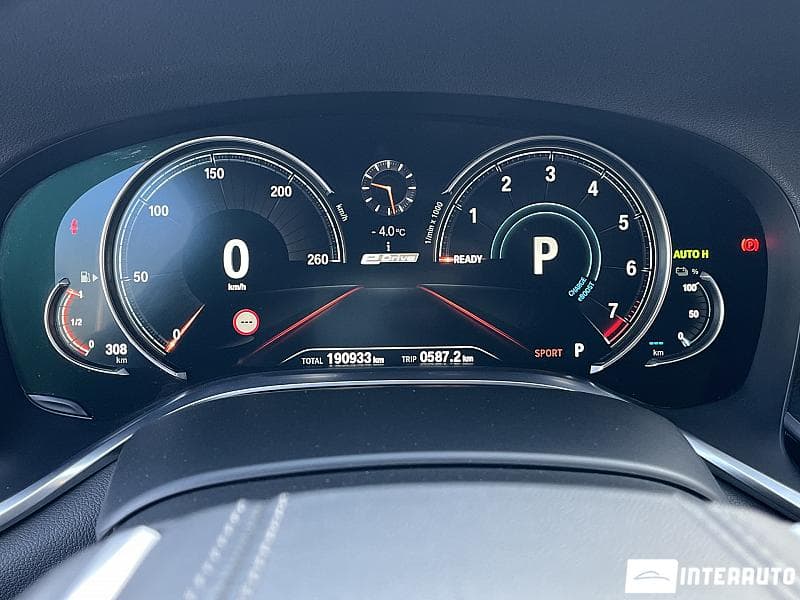 BMW 740e 2016 — Миниатюра 12