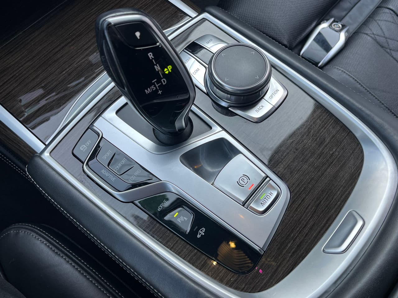 BMW 740e 2016 — Миниатюра 16