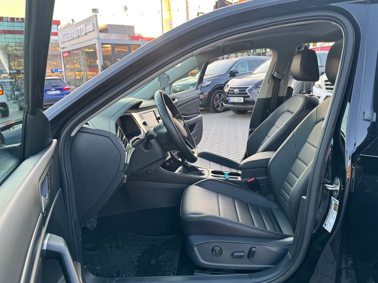Volkswagen Jetta 2022 — Миниатюра 5