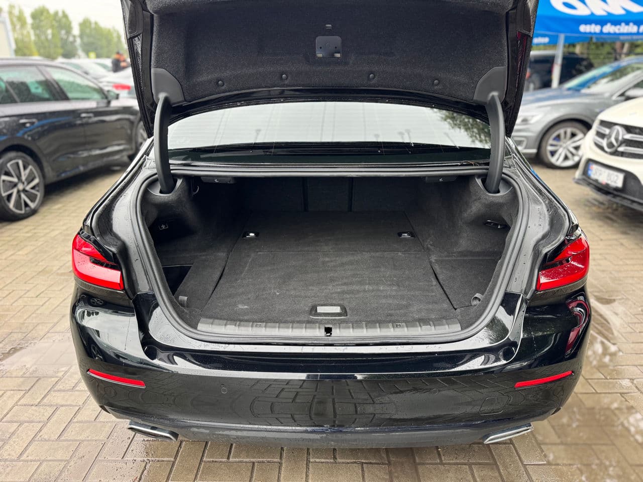 BMW 530e 2022 — Миниатюра 5