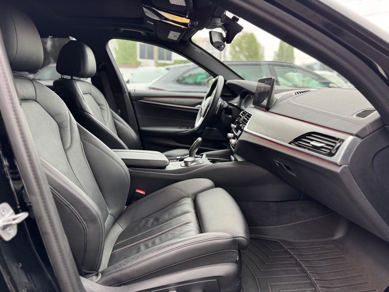BMW 530e 2022 — Миниатюра 24