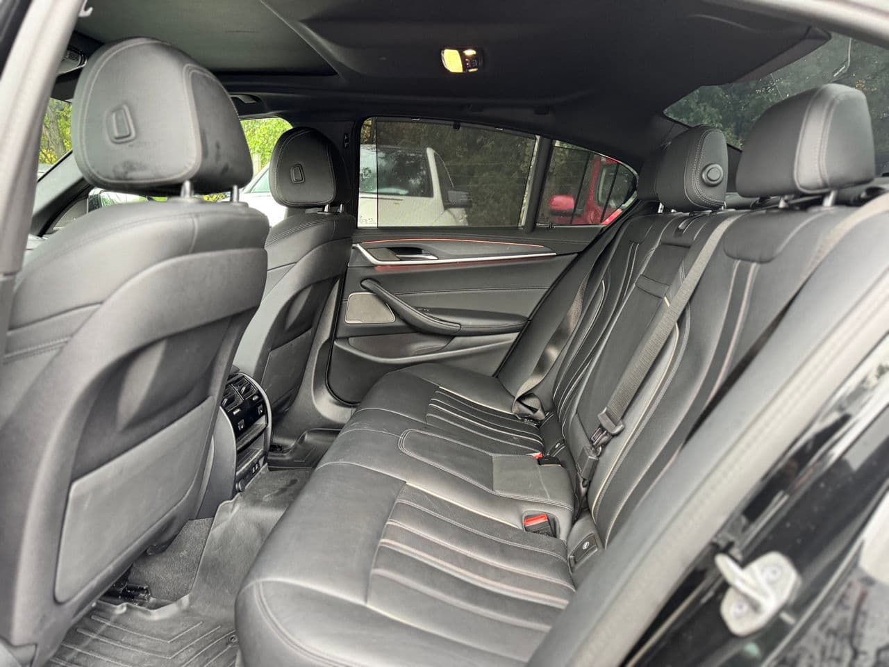 BMW 530e 2022 — Миниатюра 21