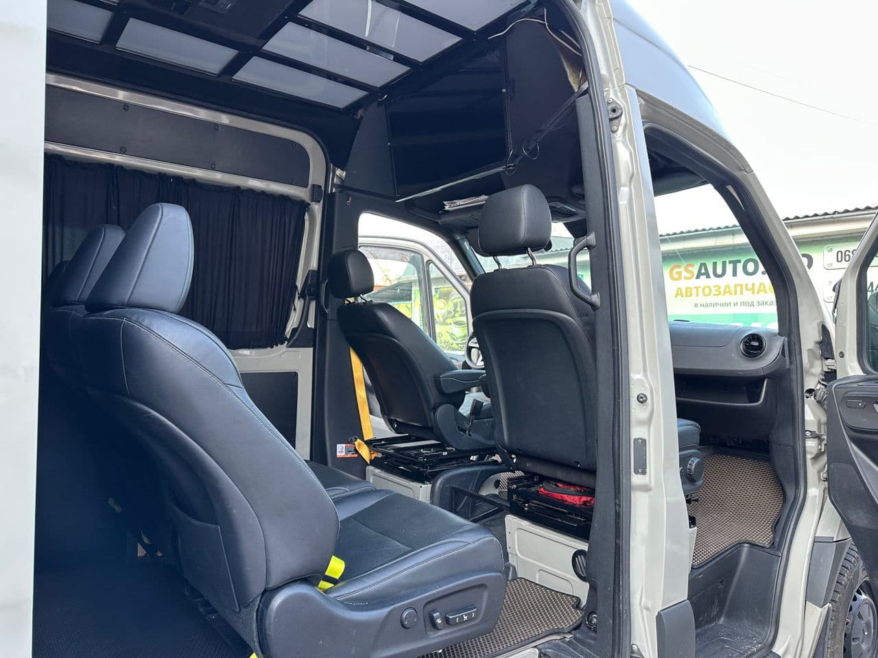 Mercedes Sprinter 2021 — Миниатюра 8