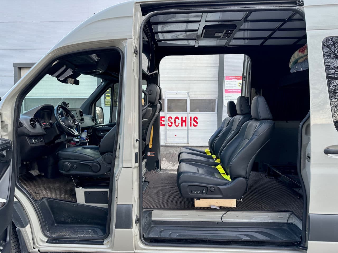 Mercedes Sprinter 2021 — Миниатюра 5