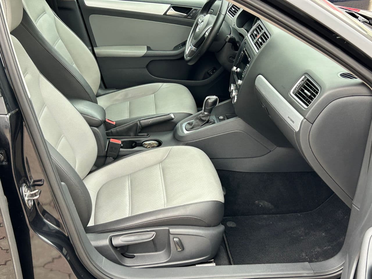 Volkswagen Jetta 2013 — Миниатюра 16