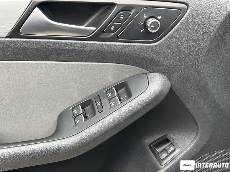 Volkswagen Jetta 2013 — Миниатюра 7