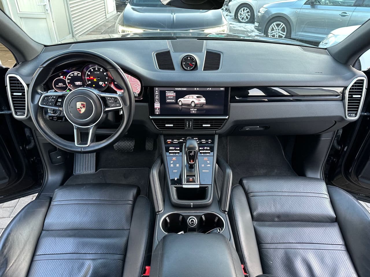 Porsche Cayenne 2018 — Миниатюра 10
