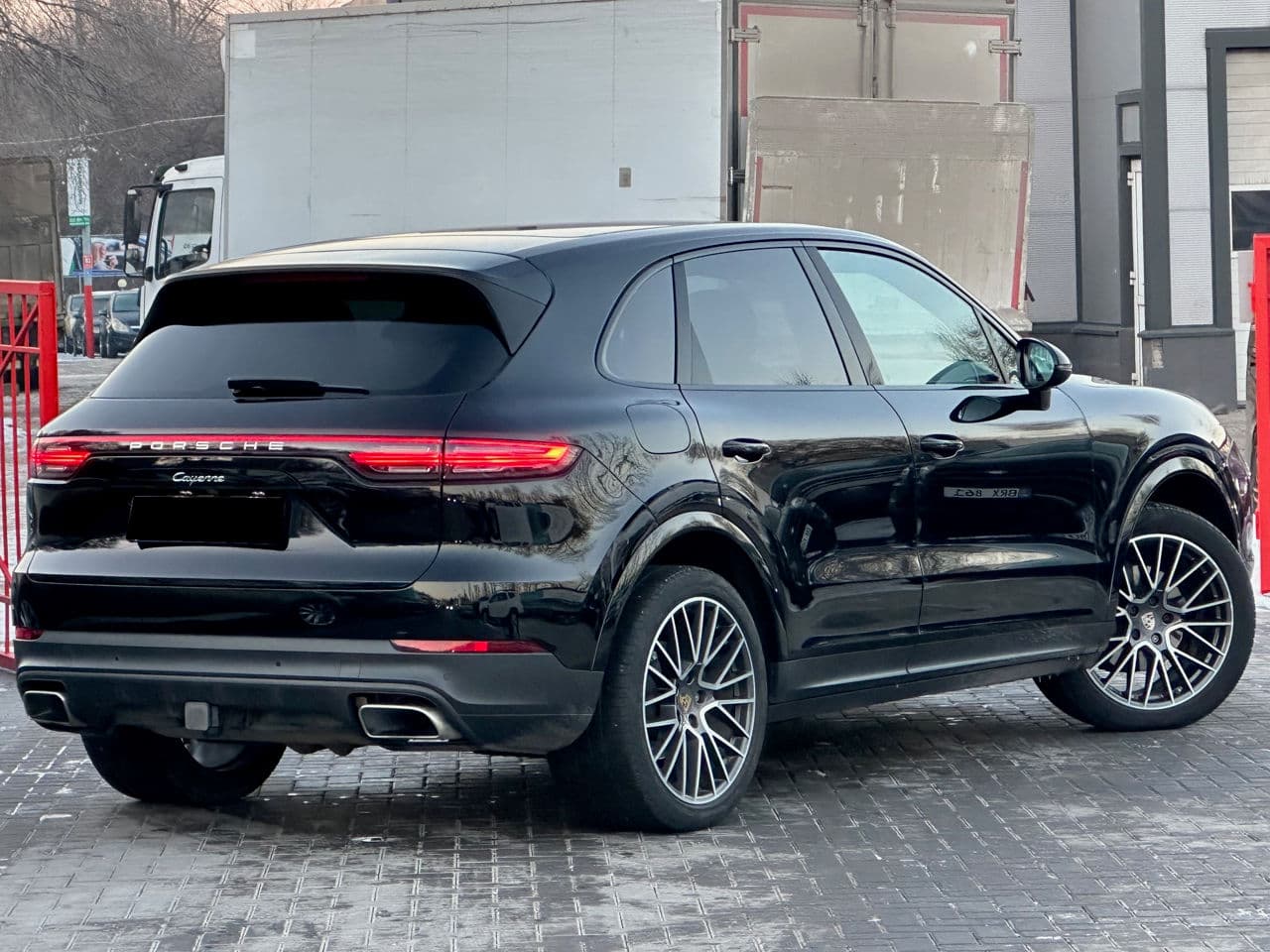 Porsche Cayenne 2018 — Миниатюра 4