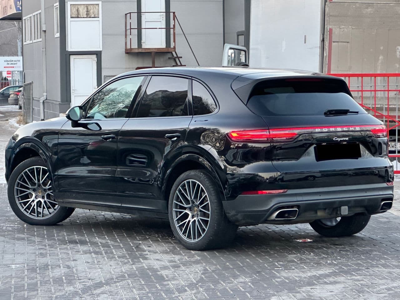 Porsche Cayenne 2018 — Миниатюра 2
