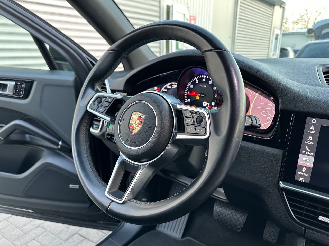 Porsche Cayenne 2018 — Миниатюра 13