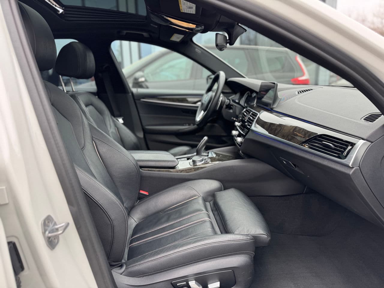 BMW 530e 2017 — Миниатюра 18