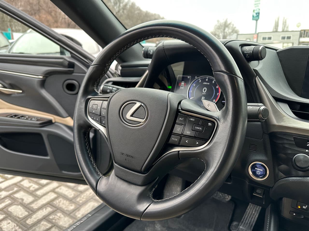 Lexus ES 300h 2020 — Миниатюра 7