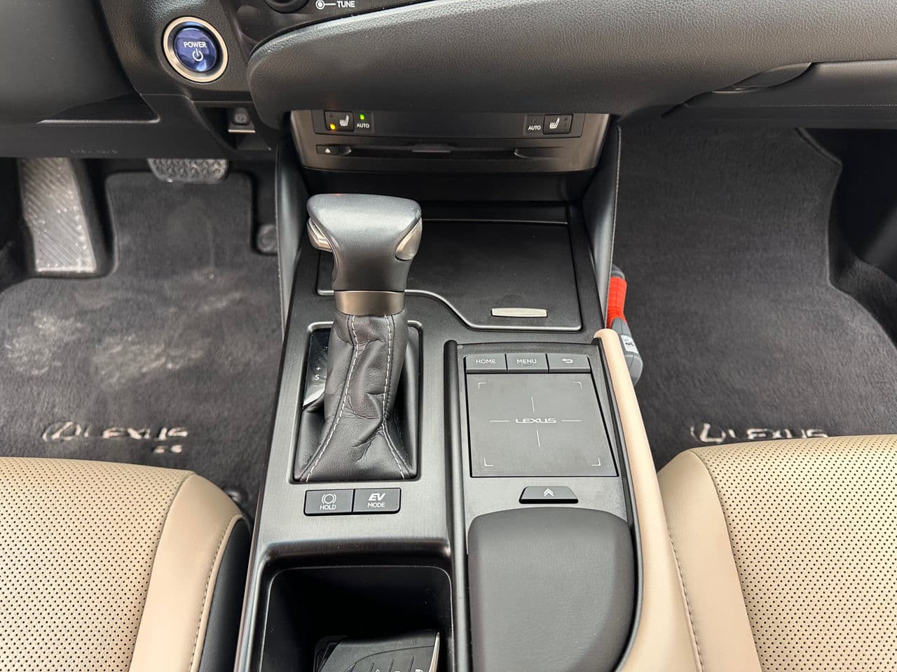 Lexus ES 300h 2020 — Миниатюра 9