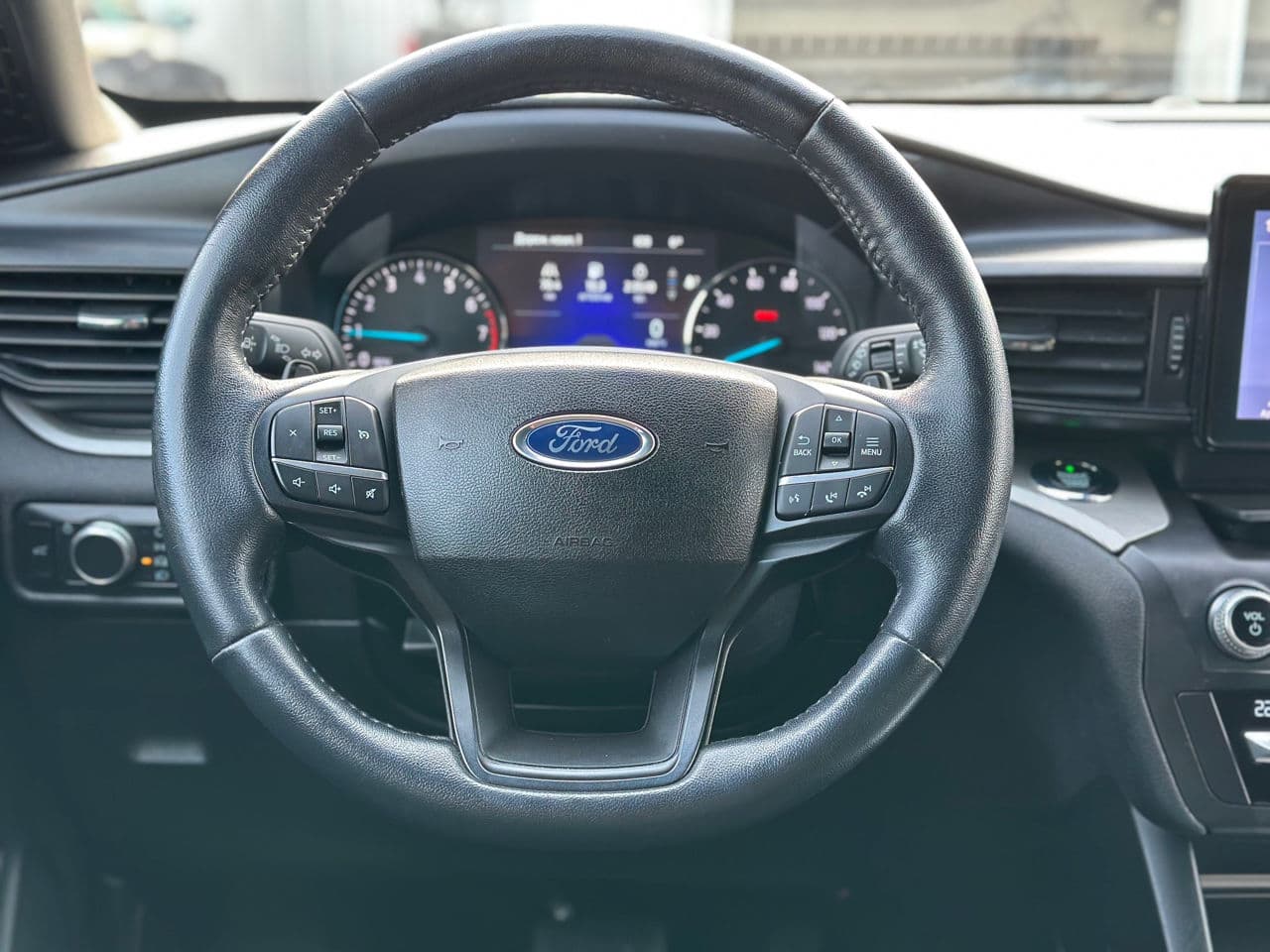 Ford Explorer 2019 — Миниатюра 10