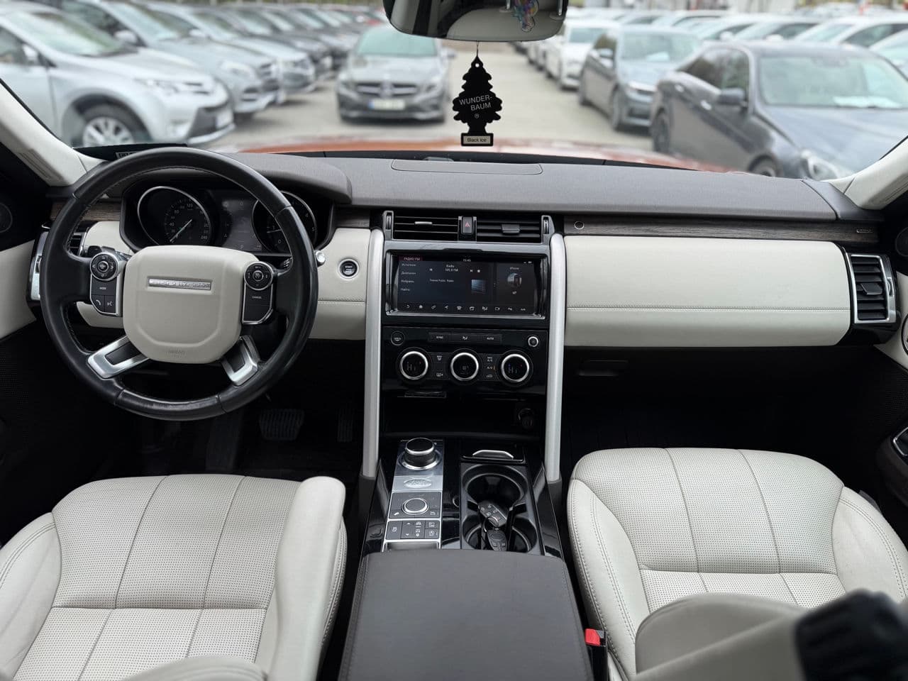 Land Rover Discovery 2017 — Миниатюра 19